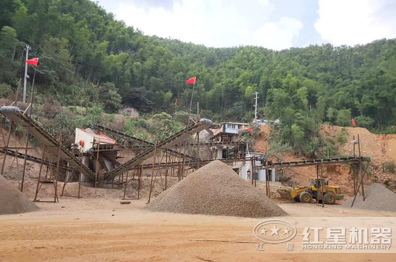 石屑與機(jī)制砂生產(chǎn)現(xiàn)場